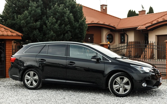 Toyota Avensis cena 47900 przebieg: 214000, rok produkcji 2014 z Radom małe 742